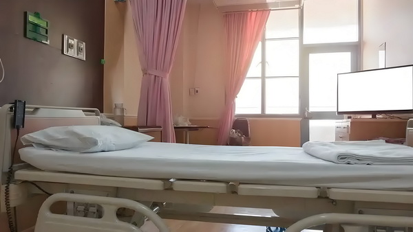 冯骥荐电影南京照相馆：没有抒情只有血的事实